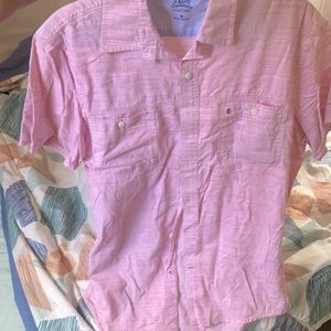 Izod Saltwater Midium Size in almost brand new condition super fresh and pinkish